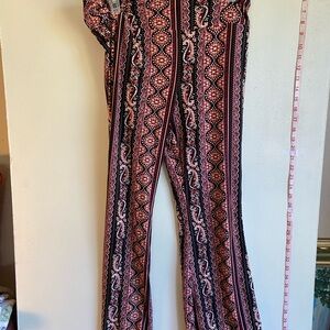 NWOT Women’s No Boundaries Maxi Pants